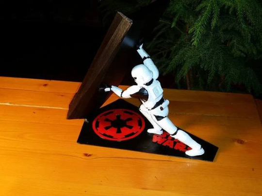 Star Wars Stormtrooper phone stand 3d print